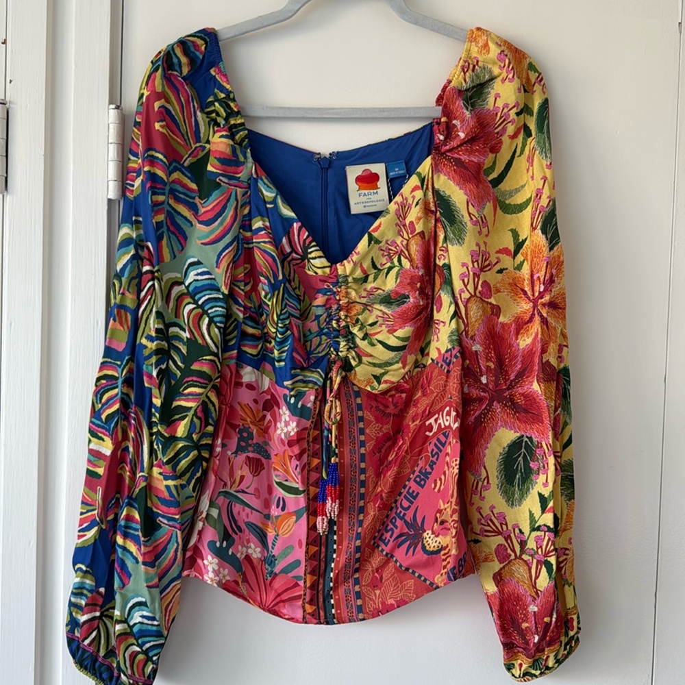 NWT FARM Rio top in Size M